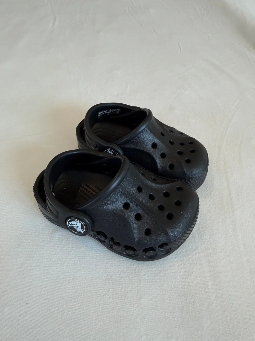 Toddler Black Crocs Size 4